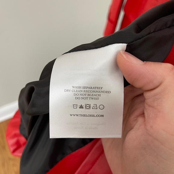 LOEIL OVERISZED RED LONG LEATHER COAT - Picture 6 of 7